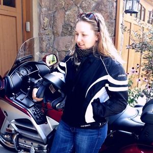 Meet your Posher, Nicole